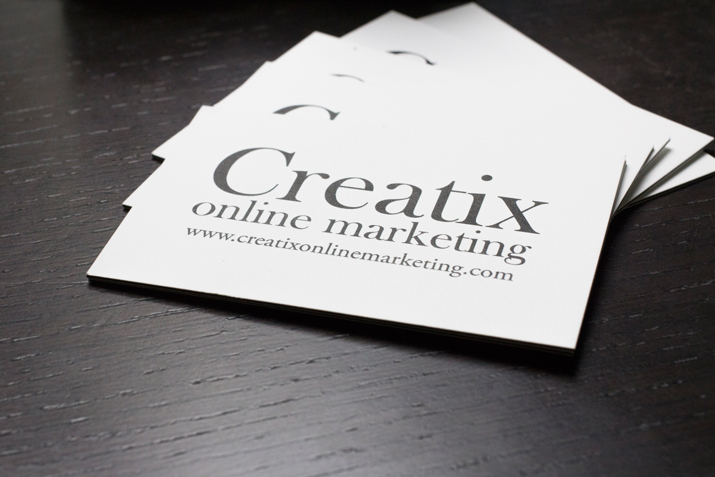 談?wù)劻舭着c極簡主義的設(shè)計趨勢